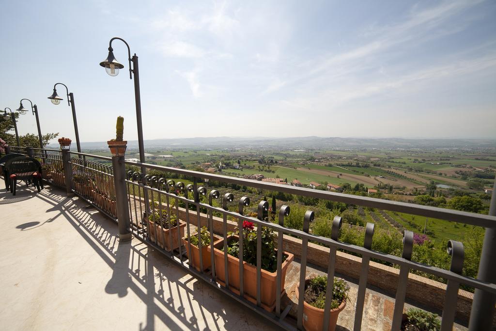 La Luma Hotel Montecosaro  Exterior photo